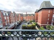 2 bed flat for sale