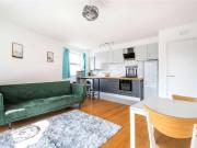 2 bed flat for sale