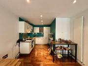2 bed flat for sale