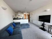 2 bed flat for sale