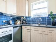 2 bed flat for sale