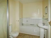 2 bed flat for sale