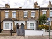 2 bed flat for sale