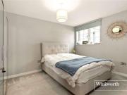 2 bed flat for sale
