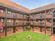2 bed flat for sale
