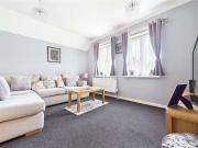 2 bed flat for sale