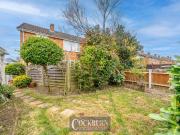 2 bed flat for sale