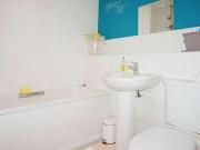 2 bed flat for sale