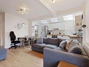 2 bed flat for sale
