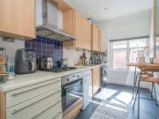 2 bed flat for sale