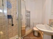 2 bed flat for sale