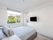 2 bed flat for sale