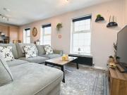 2 bed flat for sale