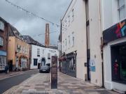 2 bed flat for sale