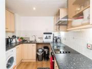 2 bed flat for sale