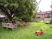 2 bed flat for sale