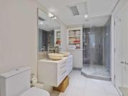 6 bed house for sale