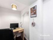 2 bed flat for sale