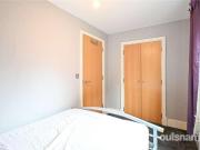 2 bed flat for sale
