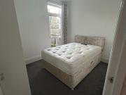 2 Bed Flat, Gainsborough Gardens, NW11