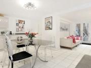 2 bed flat in Chelsea
