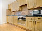 2 bed flat in West Kensington