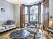 2 Bed Flat, Larkhall Rise, SW4