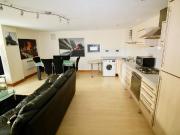 2 Bed Flat, Little Neville Street, LS1