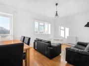 2 Bed Flat, Longbridge Way, SE13