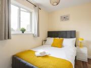 2 Bed Flat, Manchester Court, E16