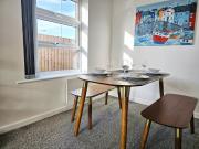 2 Bed Flat, Manchester, M40