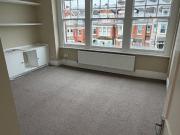 2 bed flat N10
