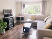 2 Bed Flat next to Green Street