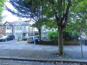 2 Bed Flat, Off Acton Vale Area, W3