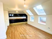 2 Bed Flat On Seymour Ave, Luton, Bedfordshire LU1, 2...