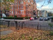 2 Bed Flat, Prince Of Wales Drive, SW11