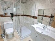 2 Bed Flat, Queens Road, SW19