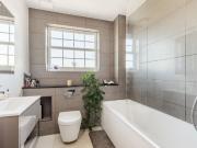 2 Bed Flat, Queensberry Place, E12