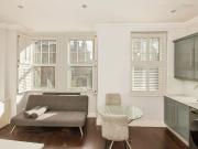 2 Bed Flat, Queenstown Road, SW8