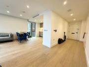 2 Bed Flat, Salisbury House, SW11