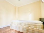 2 Bed Flat, Sinnott Road, E17