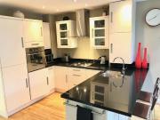 2 Bed Flat, Stirling Road, SW9