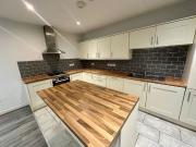 2 Bed Flat, Sunnyside, L8