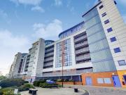 2 Bed Flat, Tay Court, E2