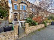 2 bed Flat To Let
