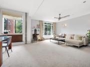 2 bed Flat To Let