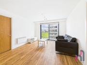 2 bed flat to let in Manchester in Manchester Waters, M16