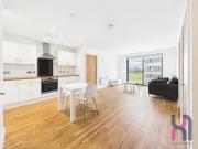 2 bed flat to let in Manchester in Manchester Waters, M16