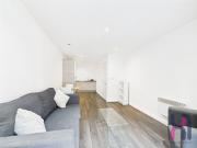 2 bed flat to let in Manchester in Nuovo Apartments, M4