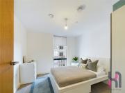 2 bed flat to let in Manchester in The Landmark, M5